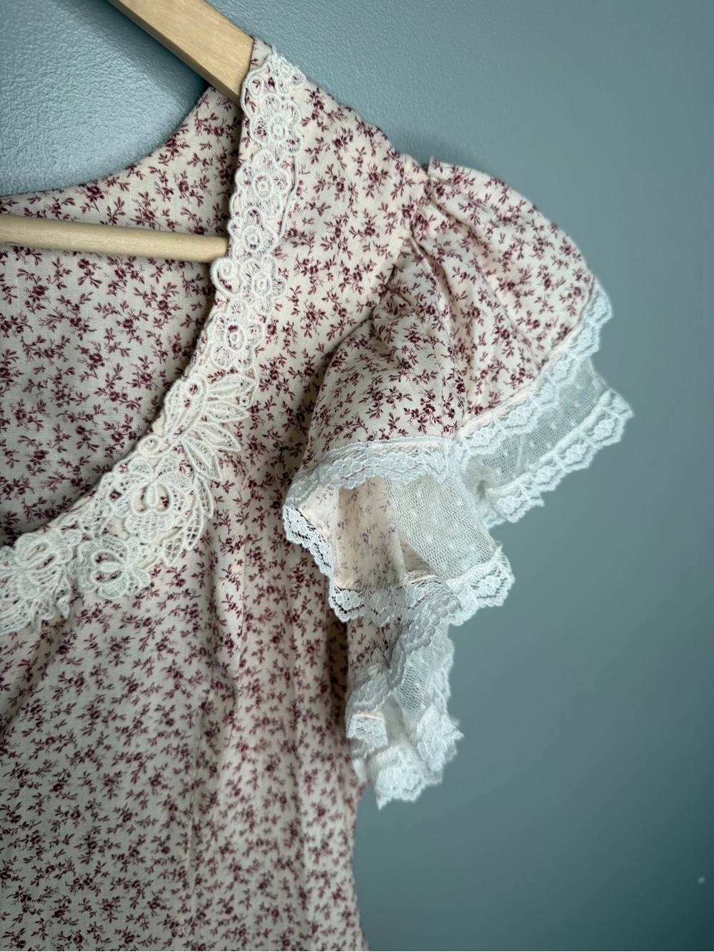 GUNNE SAX Vintage 70s Ditsy Floral Calico Lace Flutter Sleeve Prairie Dress - Picture 9 of 15